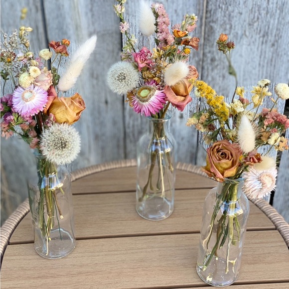 ✨ MYSTERY BOX ✨ 40 Mini Clear Glass Bud Vases - Picture 1 of 15